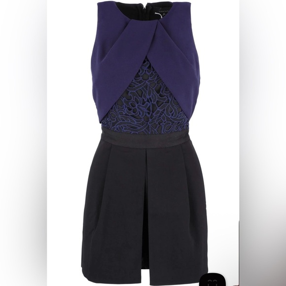 Adelyn Rae Sasha Black / Navy Blue Sleeveless Romper with Lace- Size Small - Picture 1 of 9